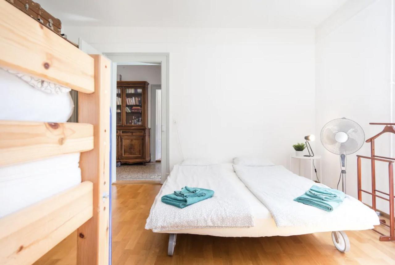 Zwei Im Jugendstilhaus Mit Garten *