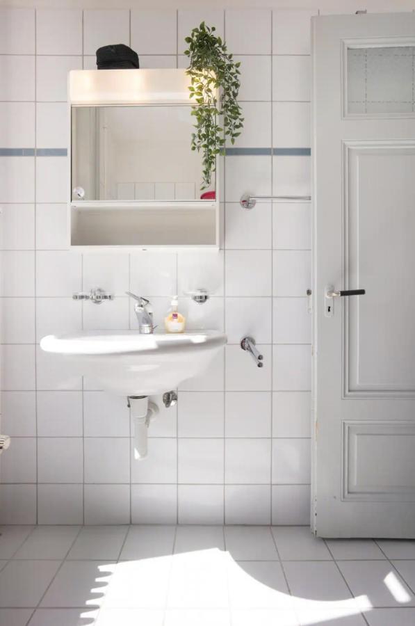 Zwei Im Jugendstilhaus Mit Garten Privatunterkunft
